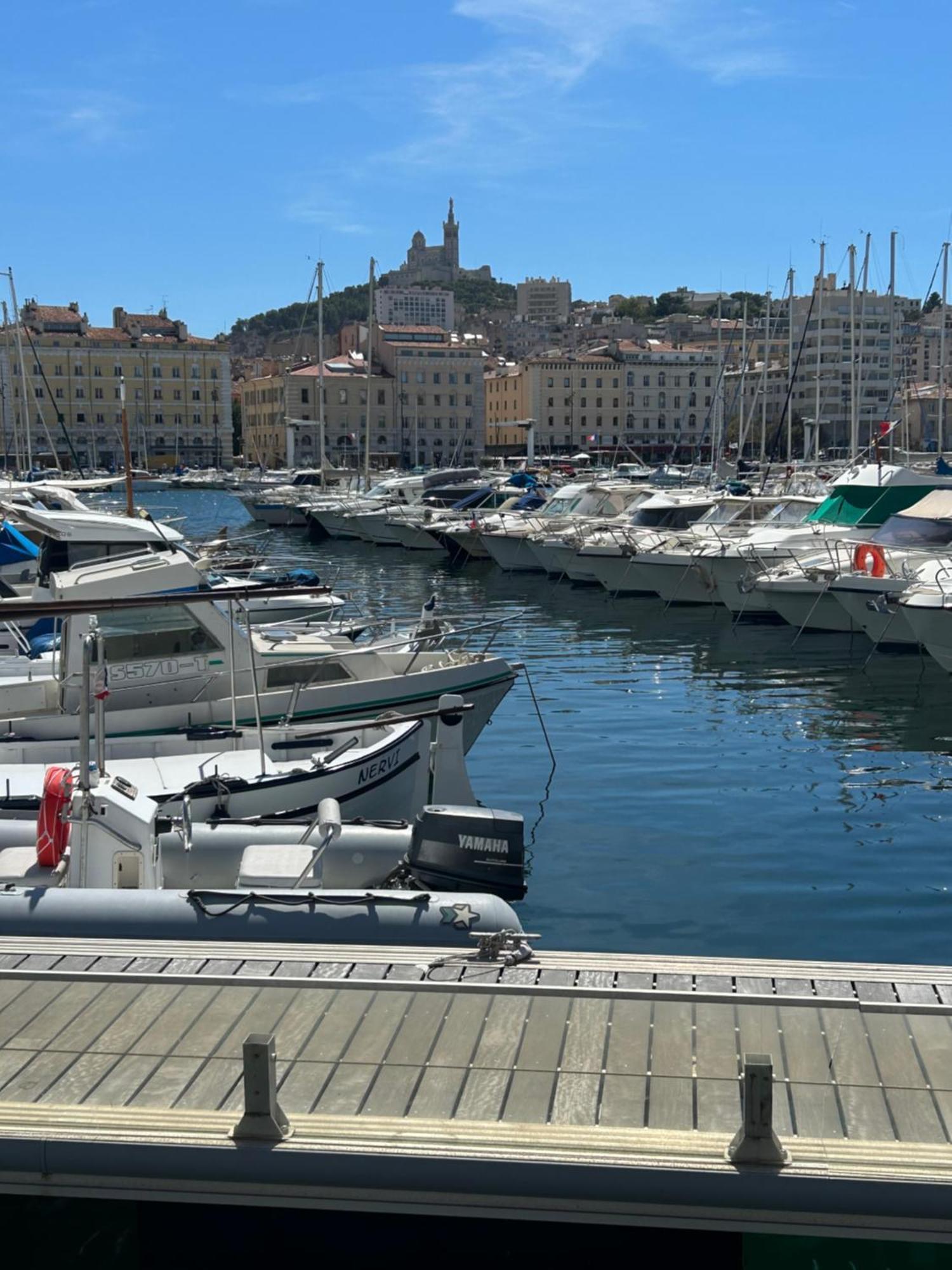 Апартаменты Celebre Vieux Port, Марсель Экстерьер фото